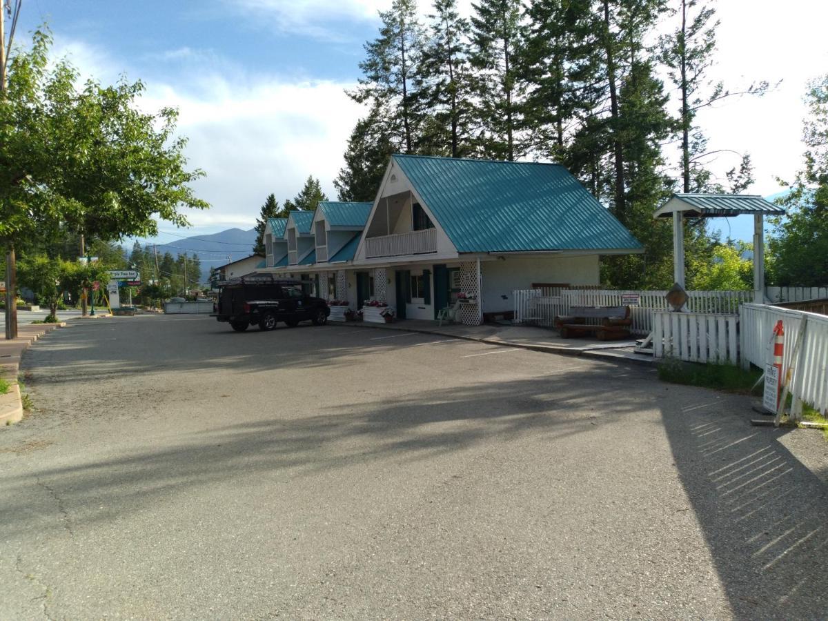 Appletree Inn Radium Hot Springs Eksteriør bilde
