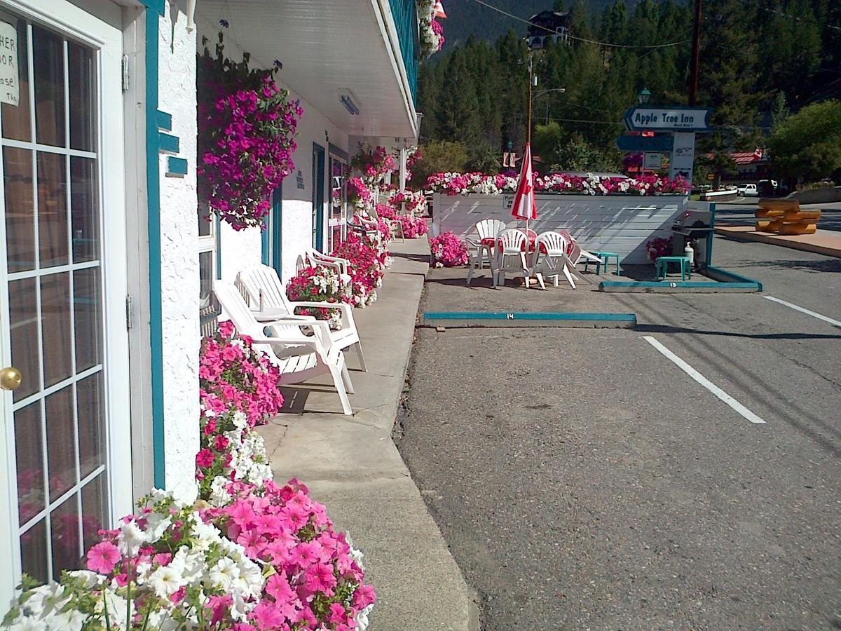 Appletree Inn Radium Hot Springs Eksteriør bilde
